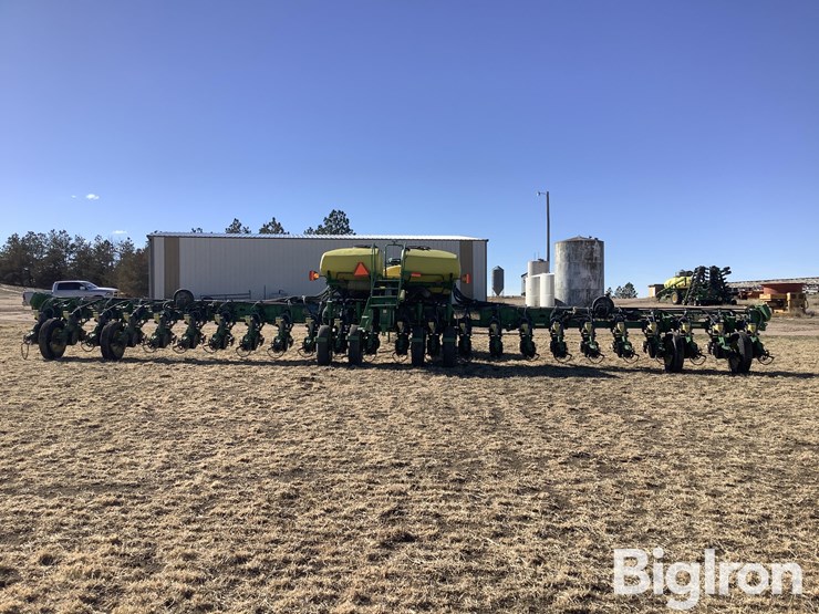 2010-john-deere-1770nt-ccs-image-6