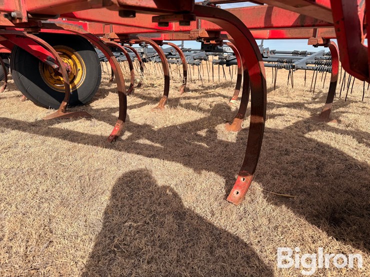 massey-ferguson-128-image-20