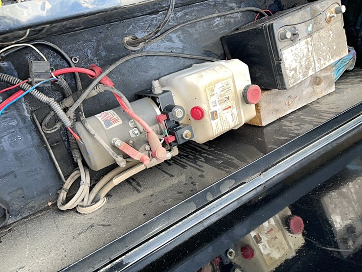 load-trail-16’-dump-trailer-image-3