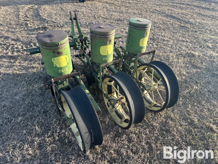 john-deere-24-image-7