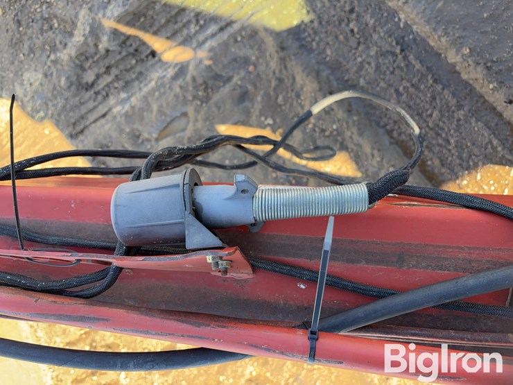 new-holland-1475-image-12