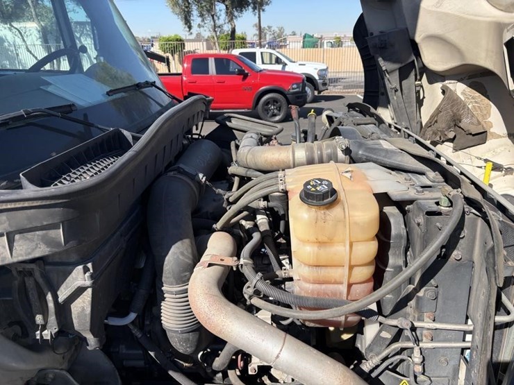 2012-international-workstar-7400-image-9