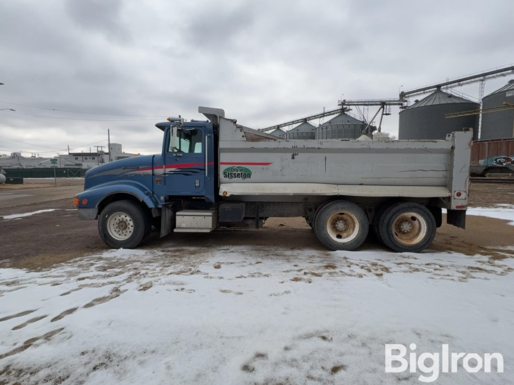 1992-international-9400-image-8