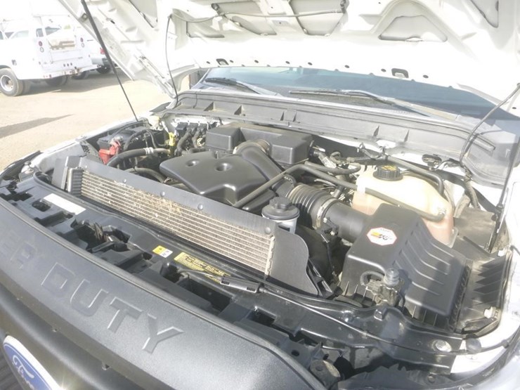 2011-ford-f250-image-15