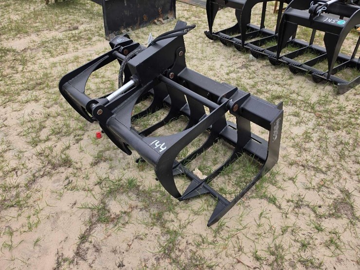 --48"-skid-steer-grapple-image-1