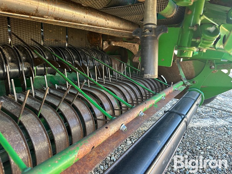 2012-john-deere-568-image-14