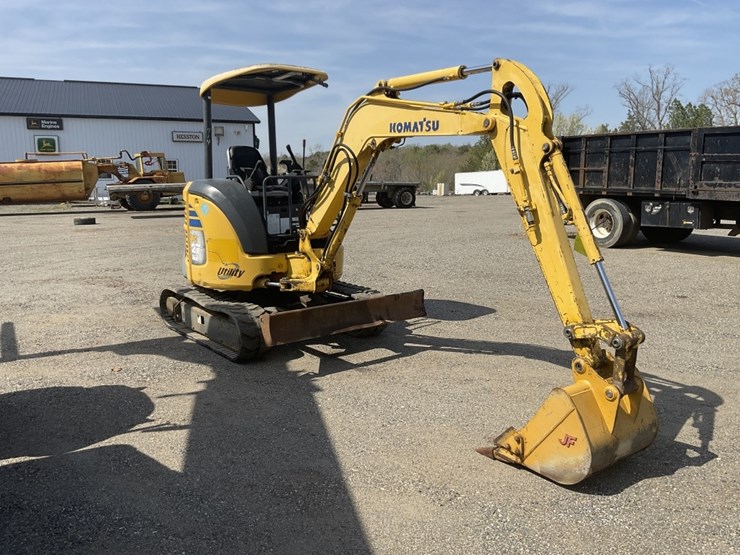 komatsu-pc27mr-image-3