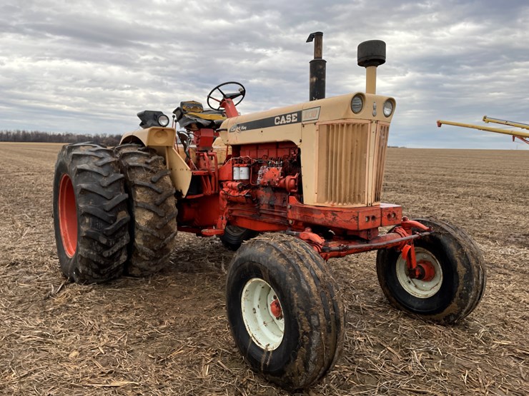 #105-•-case-1030-comfort-king-diesel-tractor-with-duals-image-2