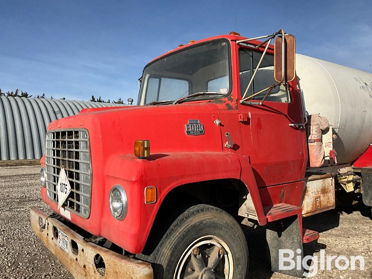 1979-ford-ln800-image-9