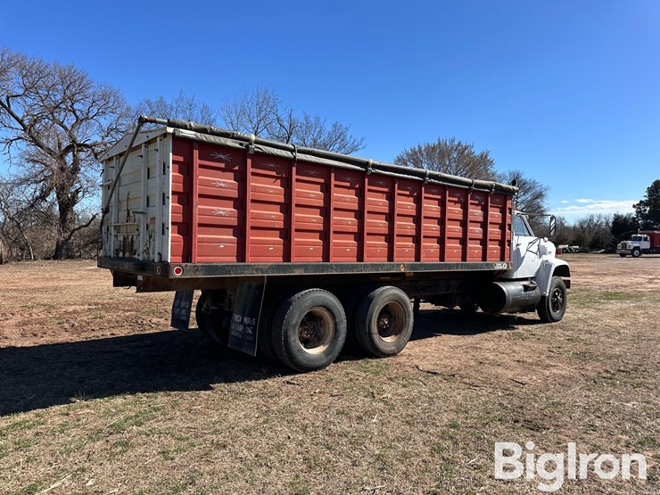 1977-gmc-9500-image-5