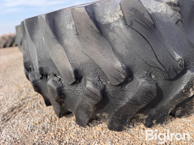 john-deere-8-image-11