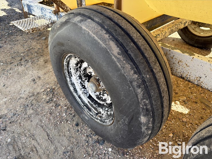 1050-gallon-t/a-nurse-tank-trailer-image-17