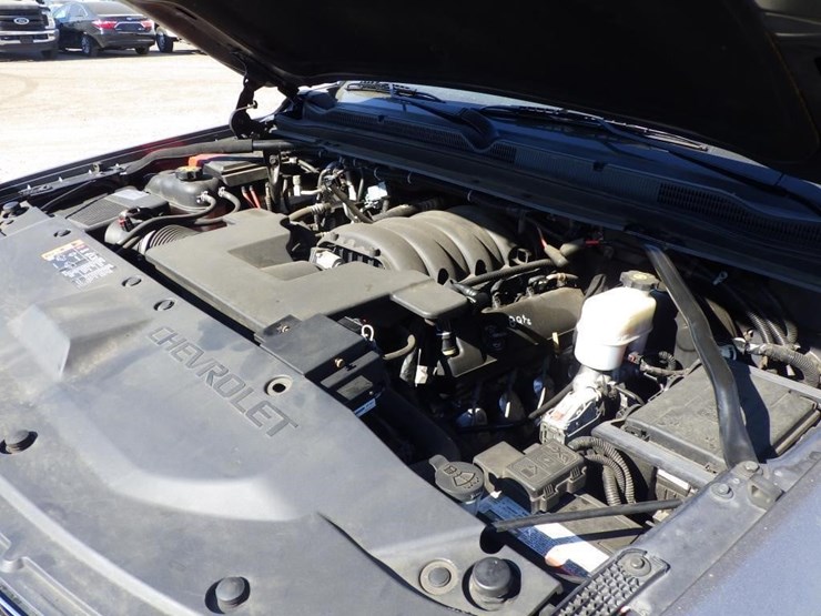 2019-chevrolet-tahoe-image-10