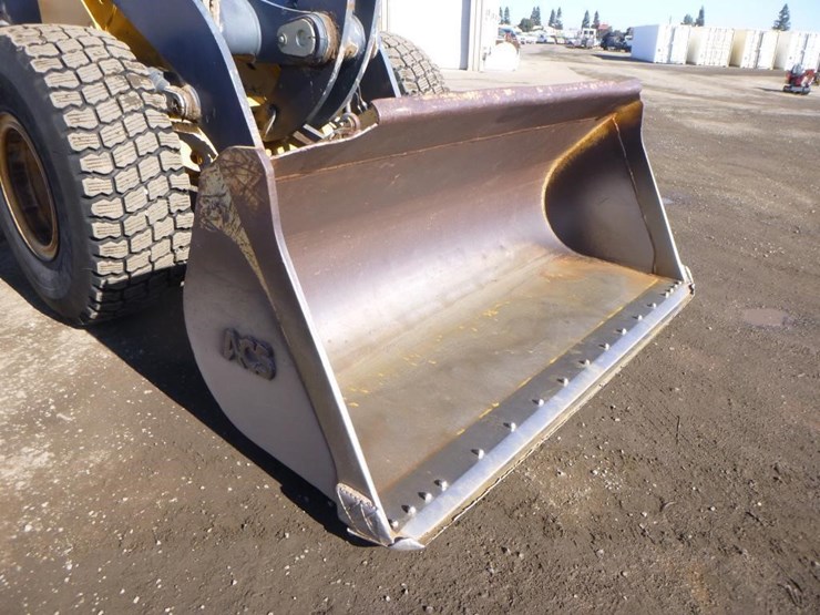 2005-deere-624j-image-10