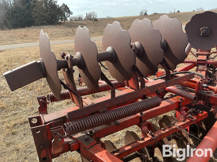 massey-ferguson-520-image-18