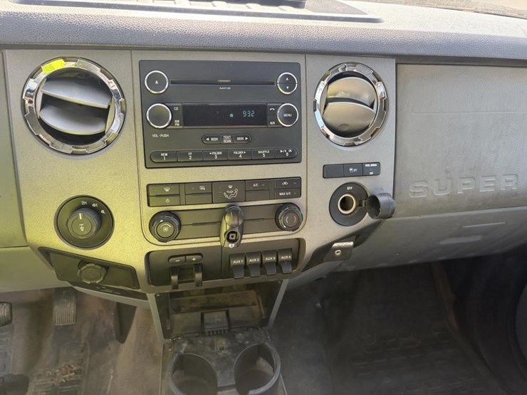 2011-ford-f250-image-16