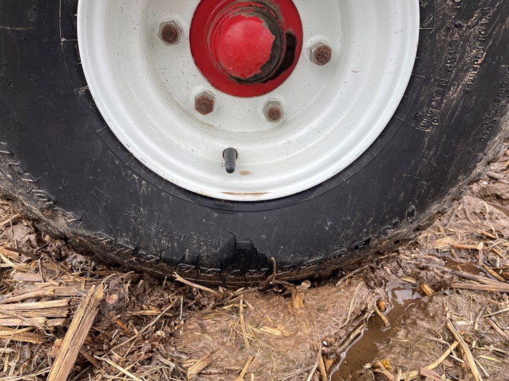 #103-•-unverferth-header-cart-image-23