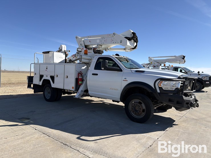 2019-ram-5500-40'-bucket-truck-image-3