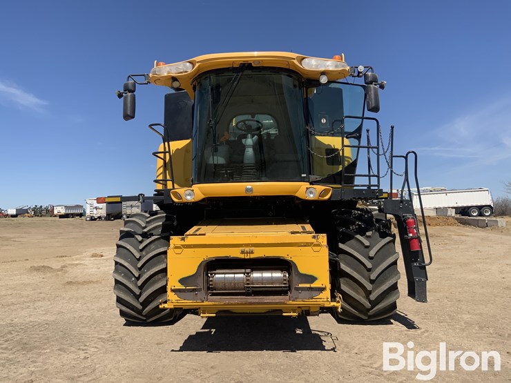 2009-new-holland-cr9060-image-2