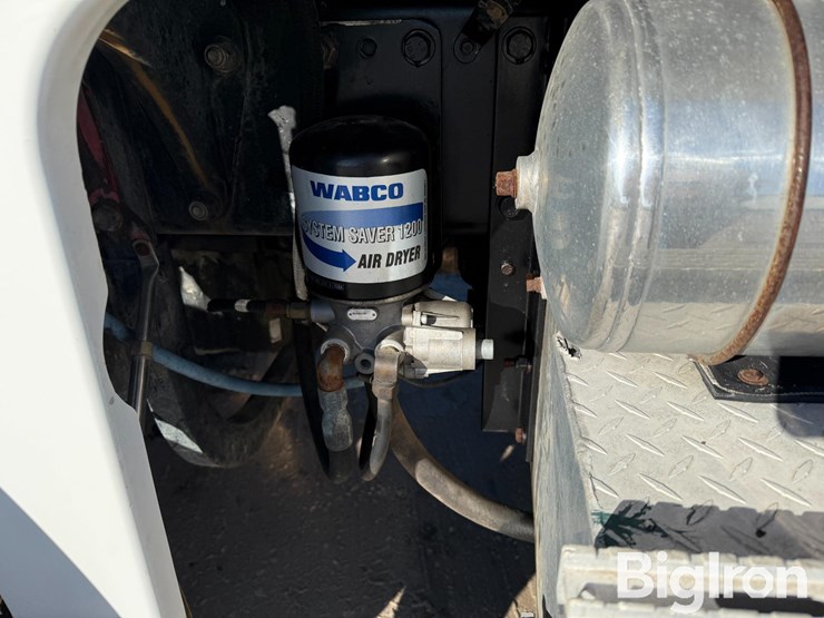 1997-peterbilt-378-image-16