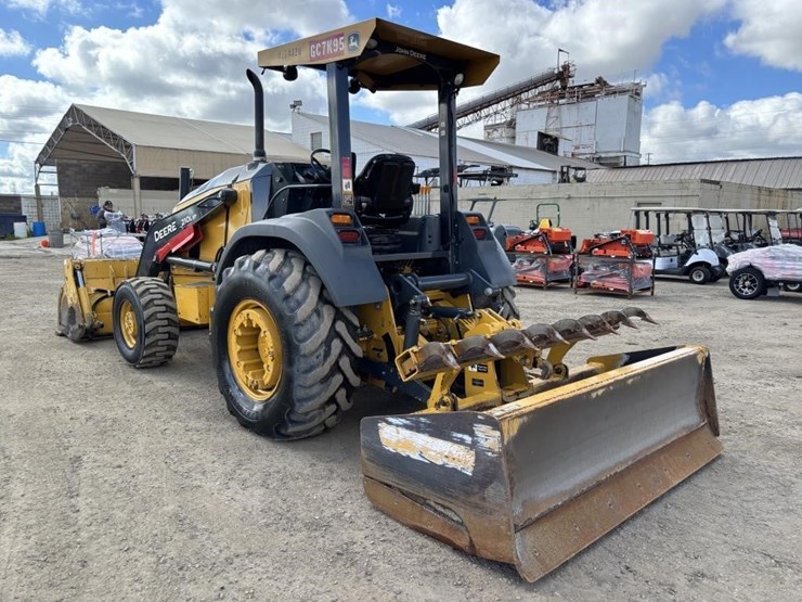 2018-deere-210lep-image-4