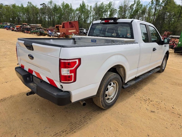 2018-ford-f150-xl-image-3