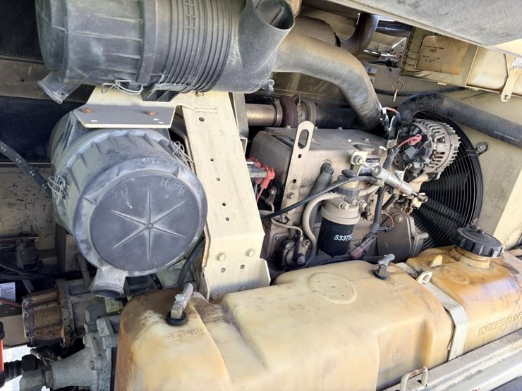 2008-john-deere-2-image-9