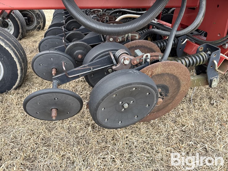 1999-case-stx30-air-seeder-w/2300-cart-image-11