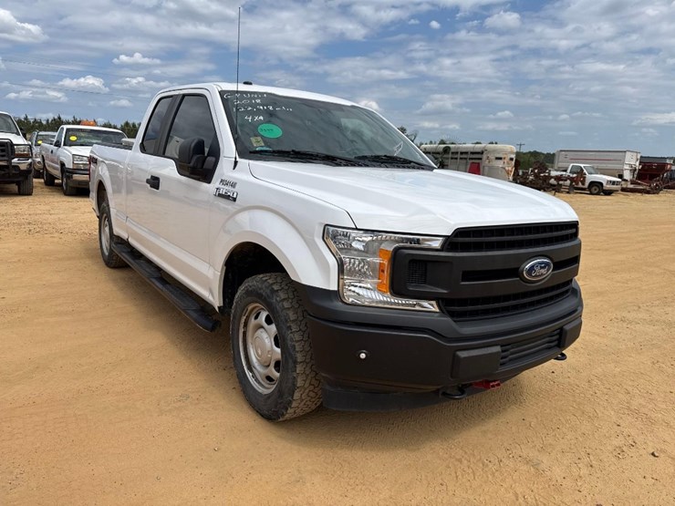 2018-ford-f150-xl-image-1