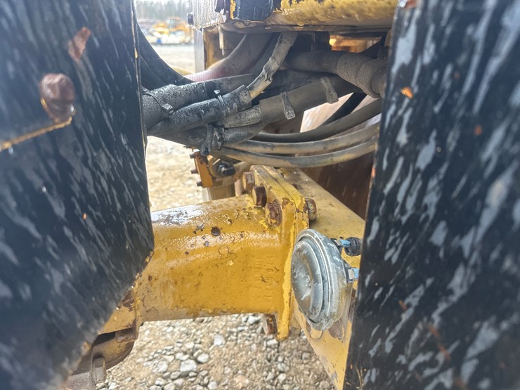 massey-ferguson-8-image-31