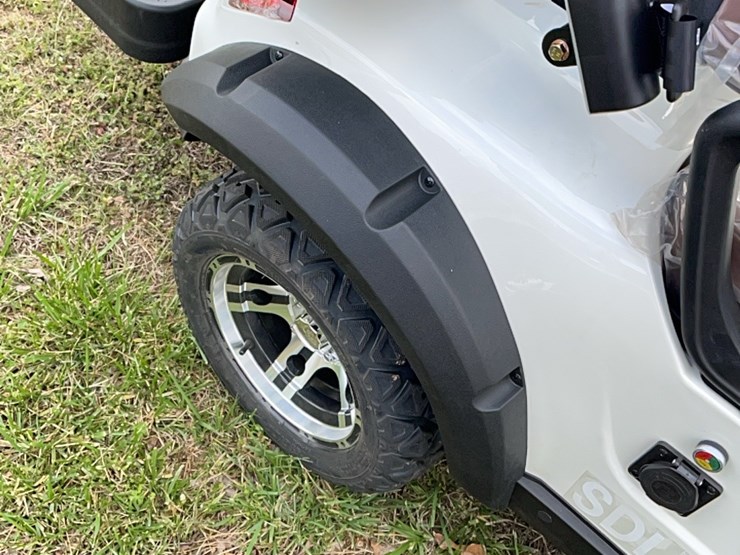 brandnew-4-seat-electric-golf-cart-image-6