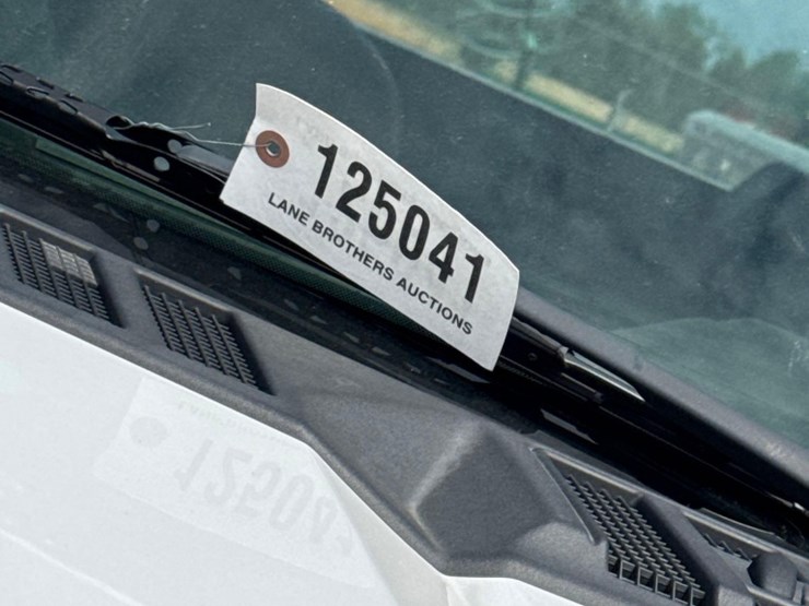 2019-ford-f150-xl-image-15