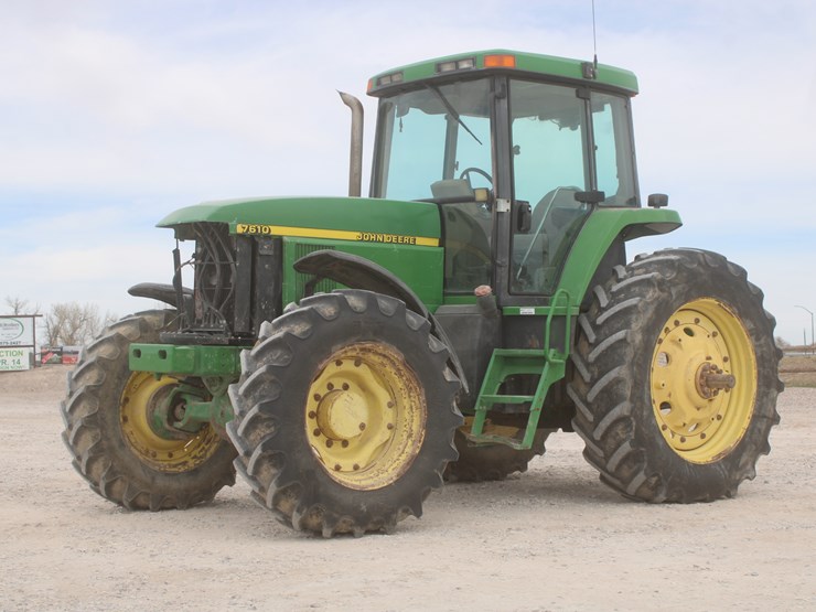 john-deere-7610-image-1