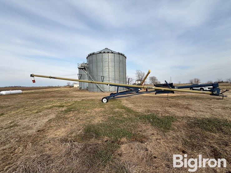 harvest-inernational-h1072-auger-image-4