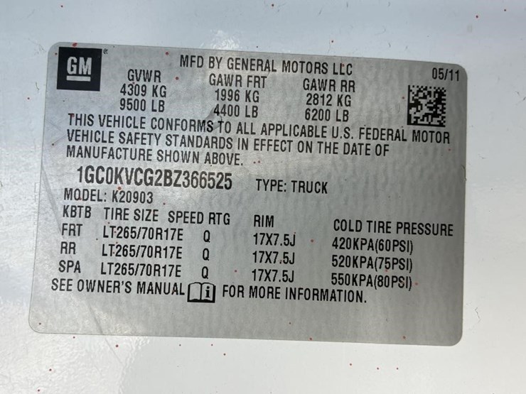 2011-chevrolet-2500-image-16