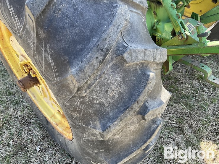 1980-john-deere-2640-image-17