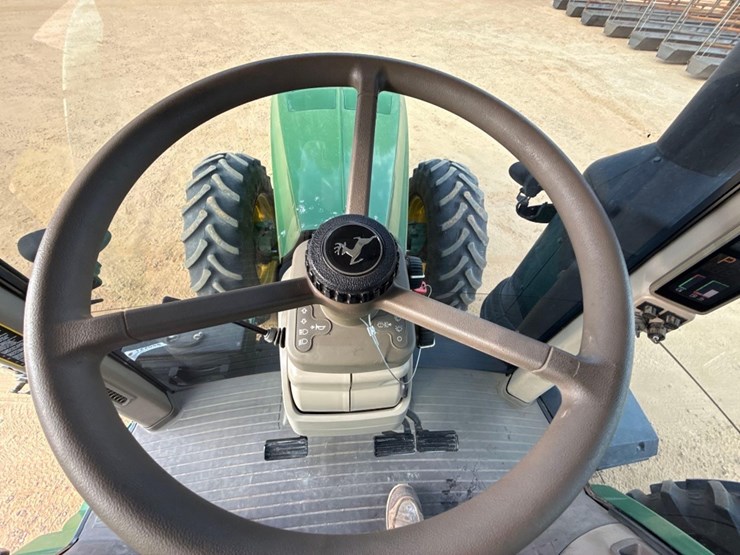 2015-john-deere-8270r-image-27