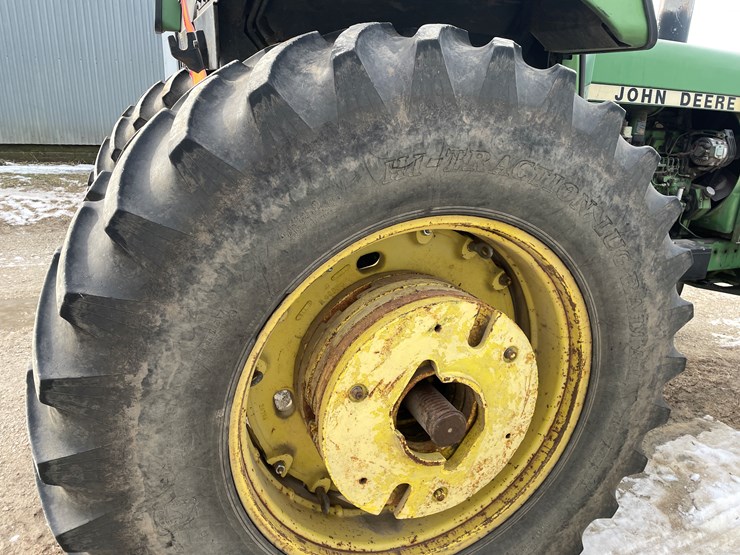 john-deere-4440-image-13