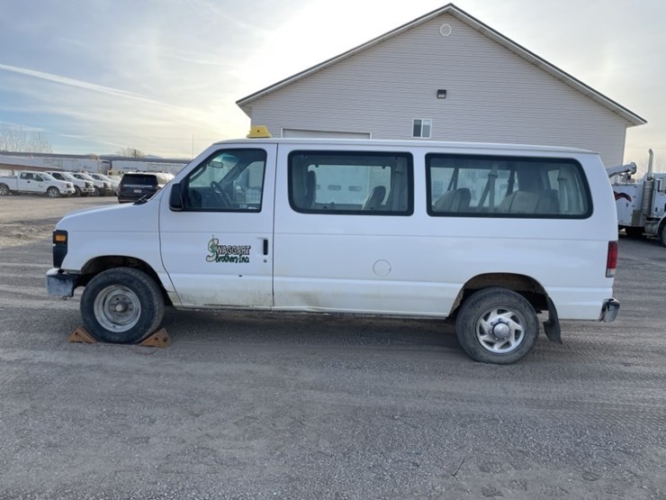 2010-ford-e350-xl-sd-image-2