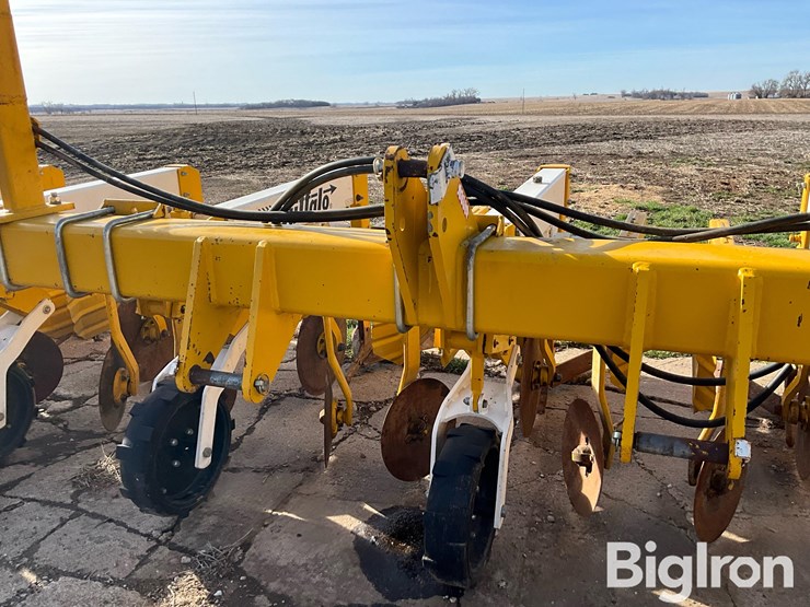 1997-buffalo-6300-image-10