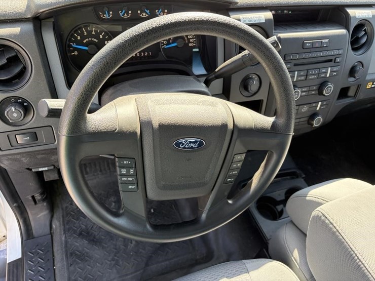 2014-ford-f150-xl-image-13