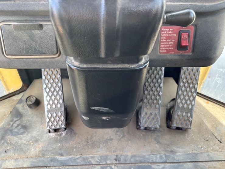 2008-deere-624j-image-40