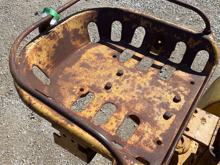 caterpillar-r2-image-28