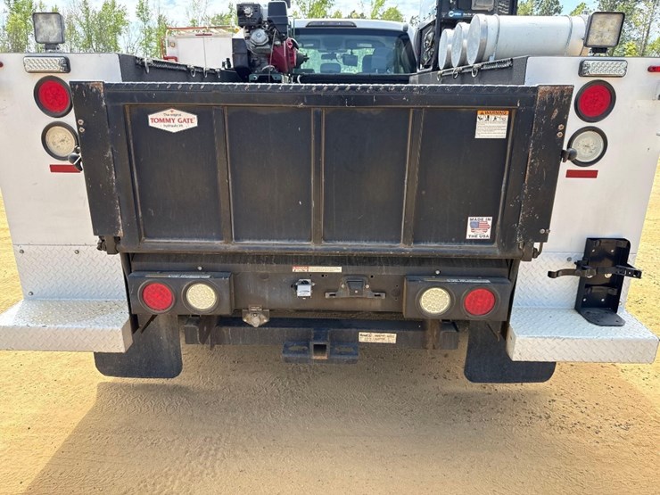 2017-ford-f450-xl-image-9