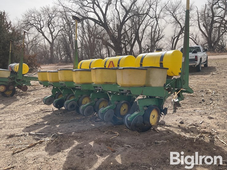 john-deere-7000-image-5