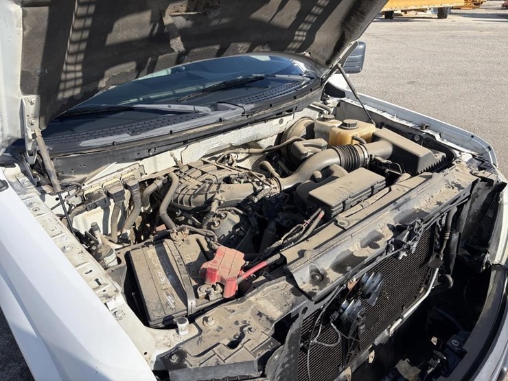 2011-ford-f150-xl-image-8