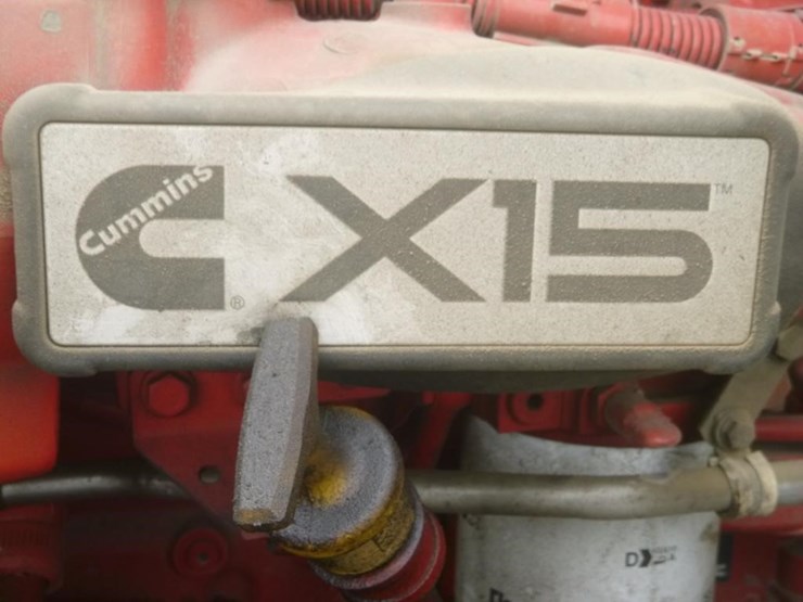 2024-peterbilt-579-image-21