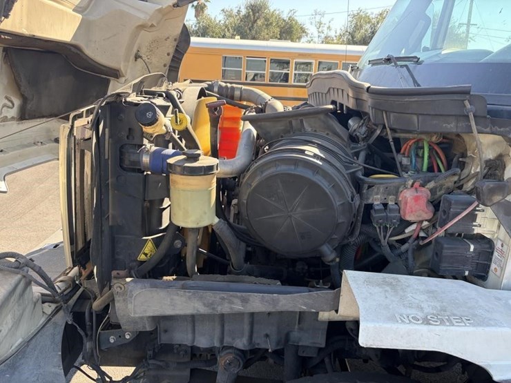 2012-international-workstar-7400-image-6