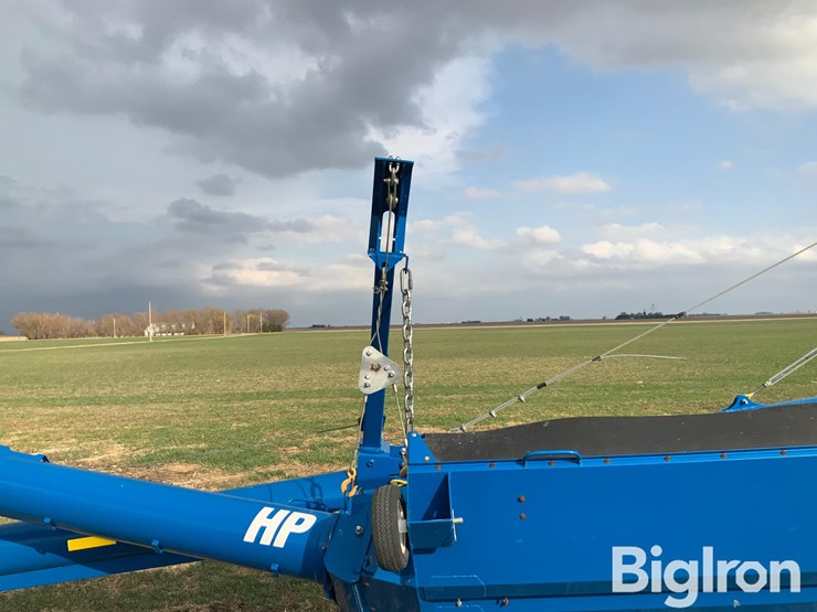 brandt-1070-hp-10"x70'-swing-away-auger-image-15