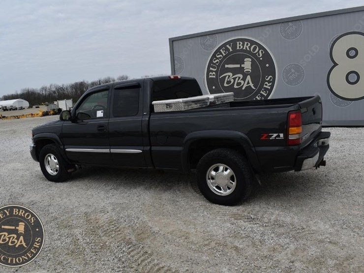 2003-gmc-sierra-1500-slt-image-7